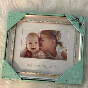 Lil Peach Sentiment Frame in Mint Green